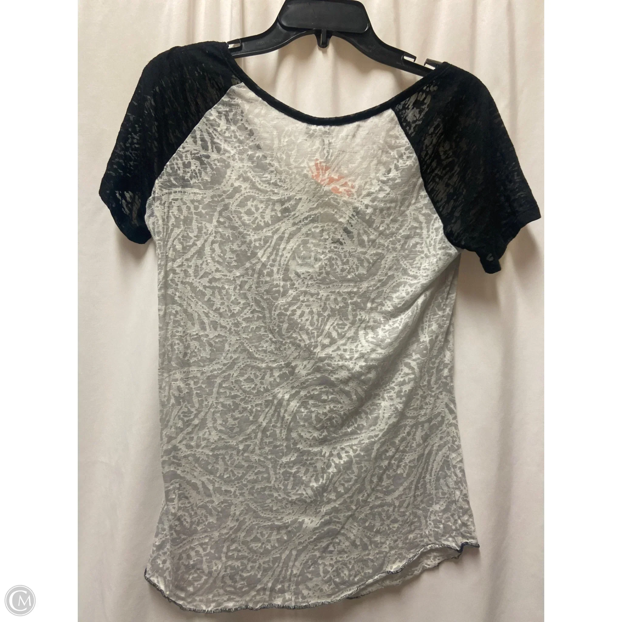 Top Short Sleeve By Bke In Grey, Size: L - Image 3